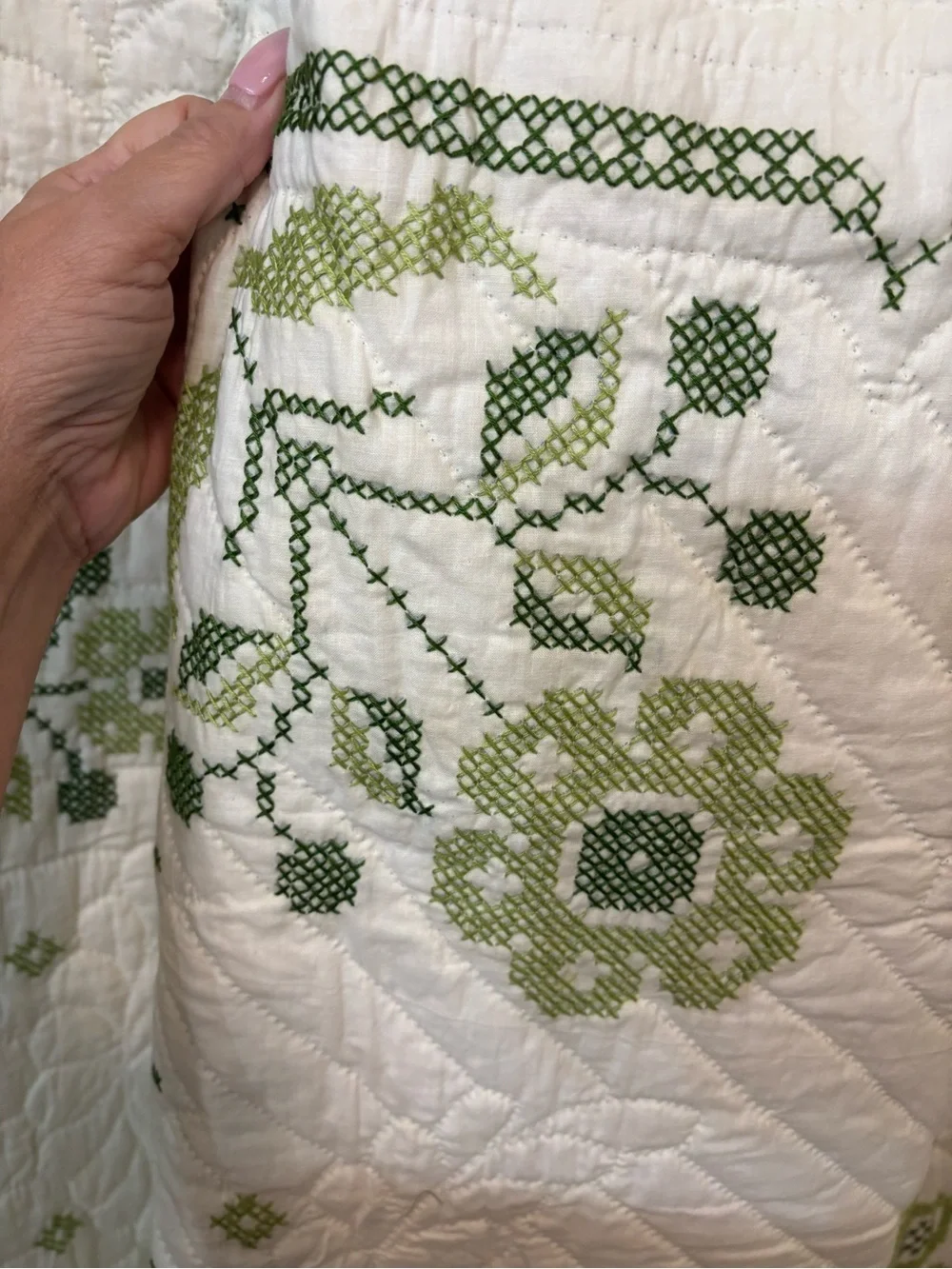 Green Floral cross stitch queen size quilt - White and Green